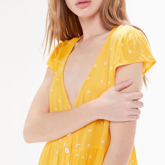 Urban Outfitters Rio Tiered Yellow Romper - Picture 3 of 8